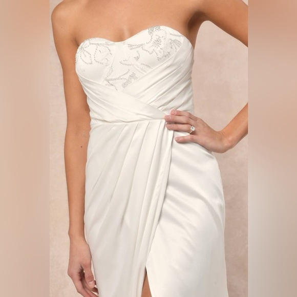 NWT Lulus Heidy White Satin Beaded Strapless Maxi Dress, Size Medium - Picture 3 of 15